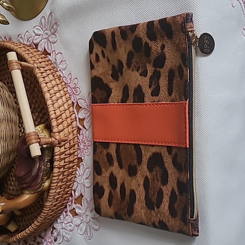 IPSY Leopard Print Cosmetic  Bag Pouch Makeup Travel Bag